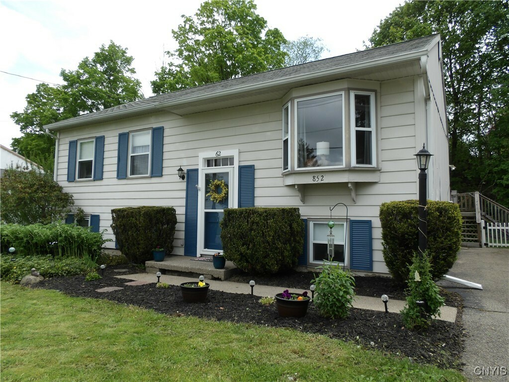 852 S Lamont Drive  Cortland NY 13045 photo