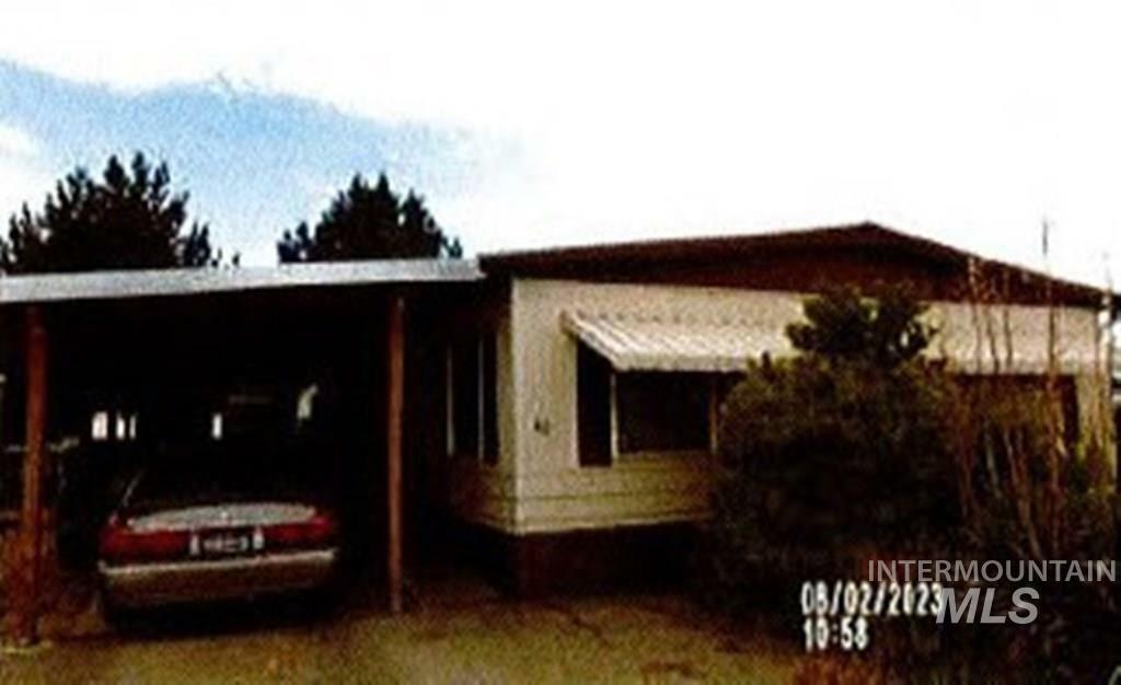 Property Photo: 2205 E Linden 63 ID 83605