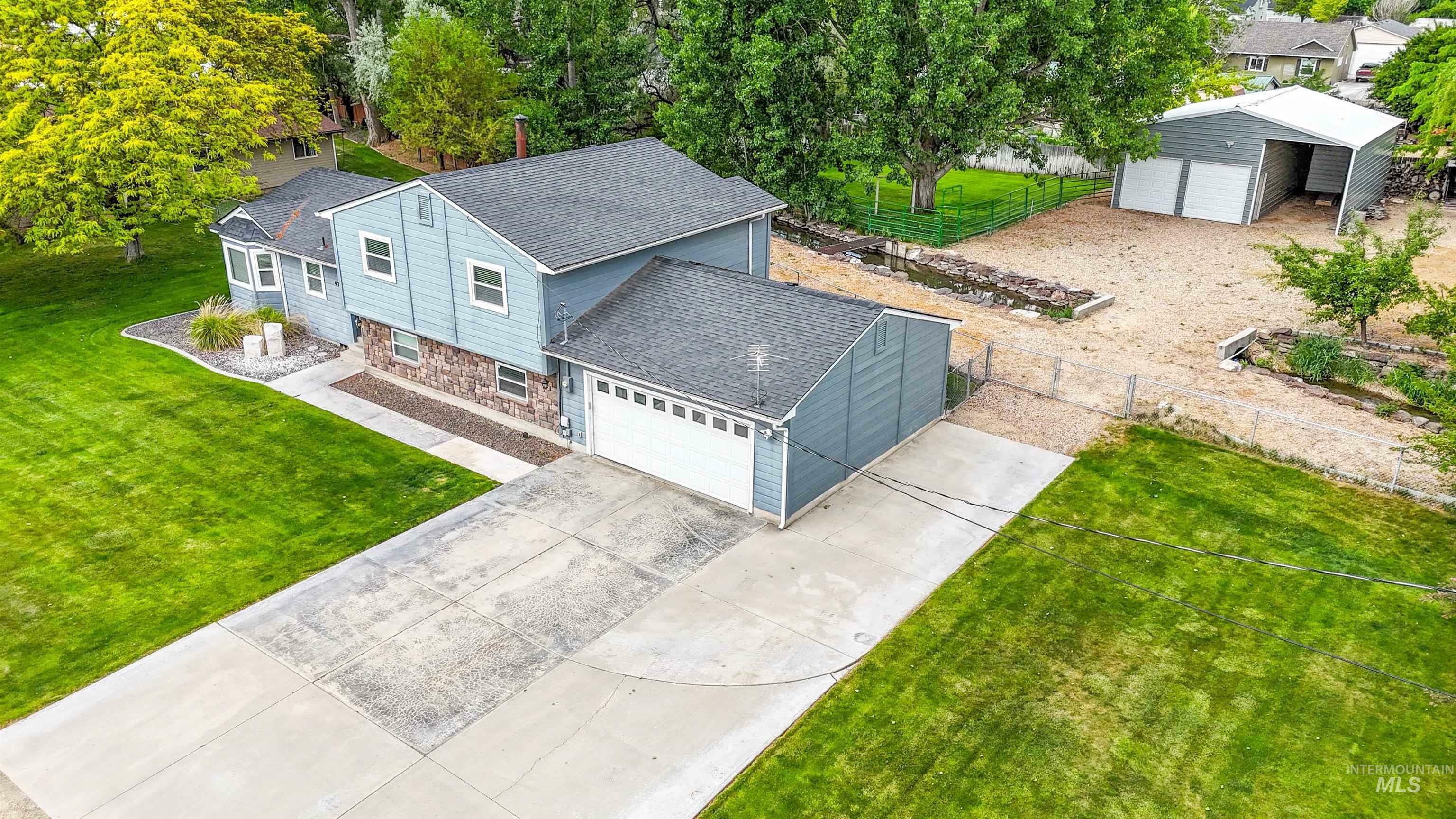 Property Photo:  4117 Chicago St  ID 83686-9084 