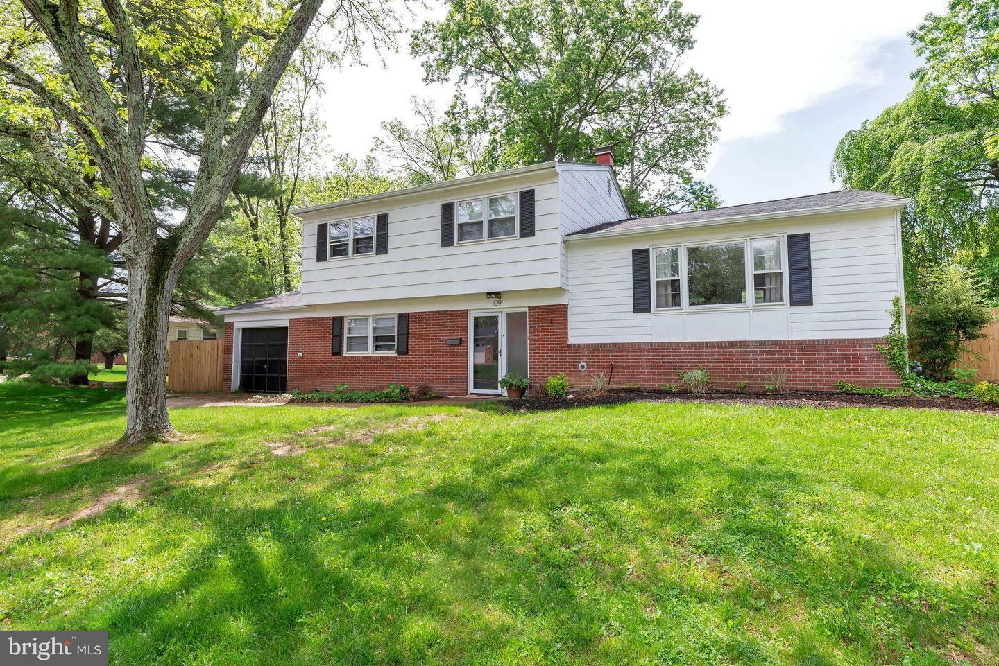 Property Photo: 109 Fieldboro Dr NJ 08648