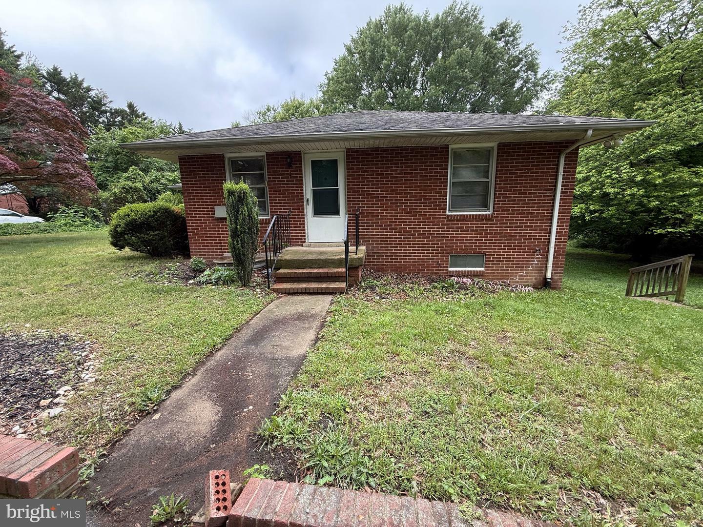 117 Courtland Drive 2  Fredericksburg VA 22401 photo