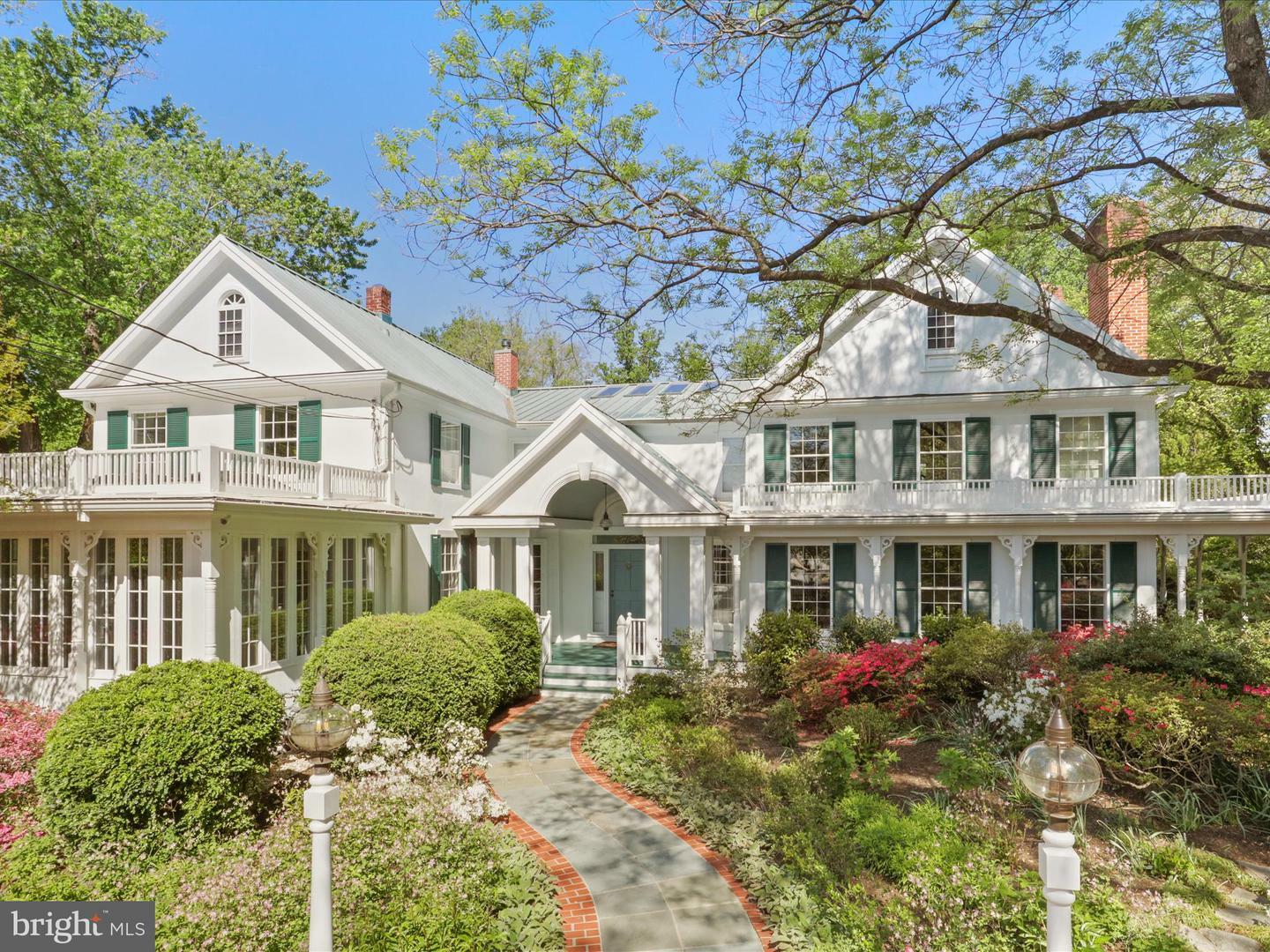 Property Photo: 9400 Falls Road MD 20854