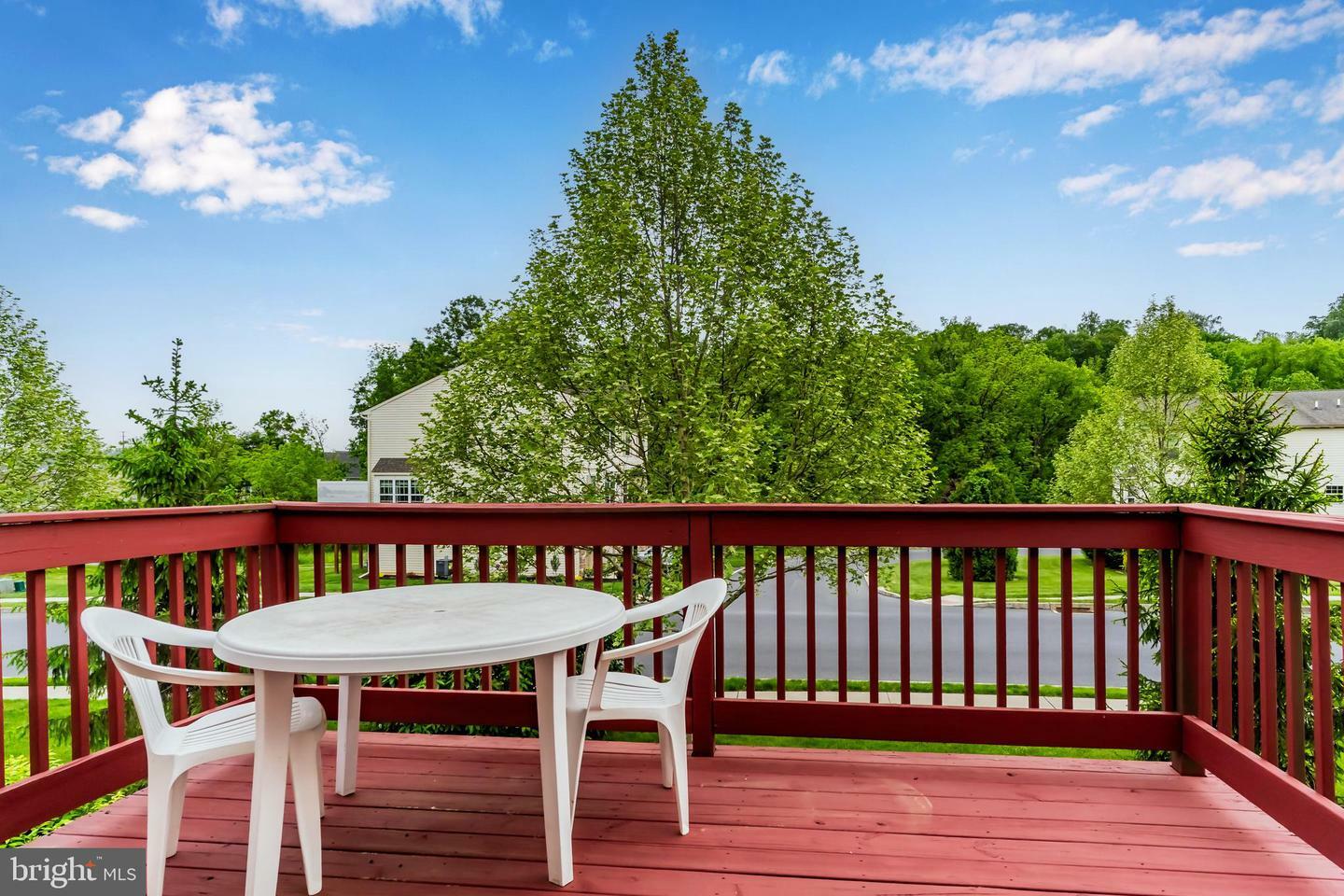 Property Photo: 710 Gladstone Court PA 17055