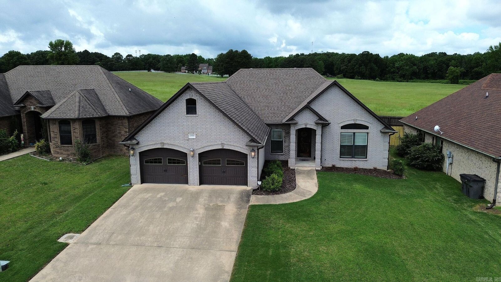 Property Photo: 1910 Walnut Valley Dr. AR 72450