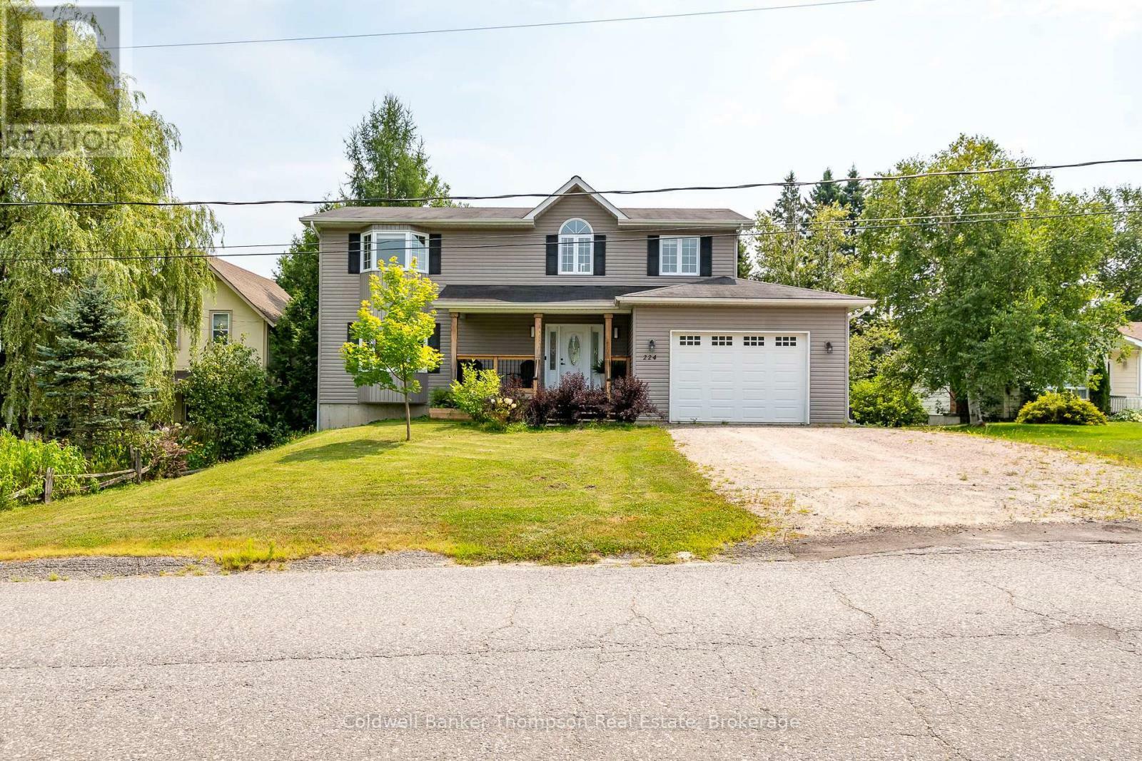 Photo de la propriété: 224 Queen Street ON P0A 1C0