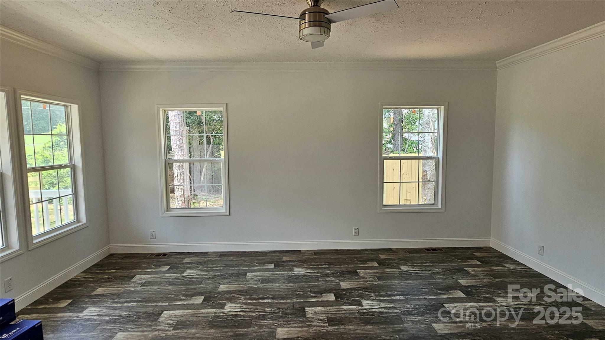 Property Photo: 131 Boxwood Lane NC 28043
