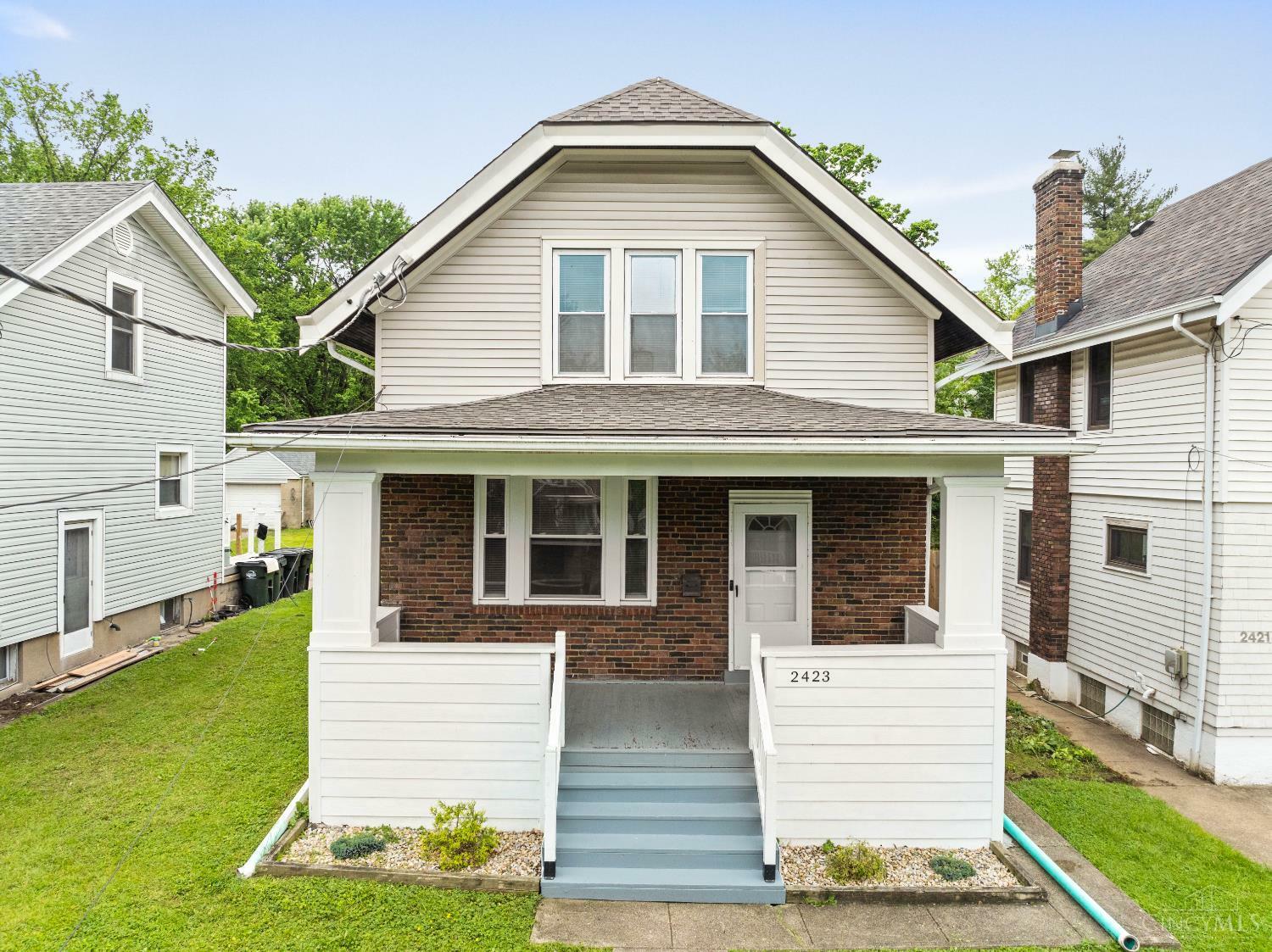 Property Photo: 2423 Lysle Lane OH 45212