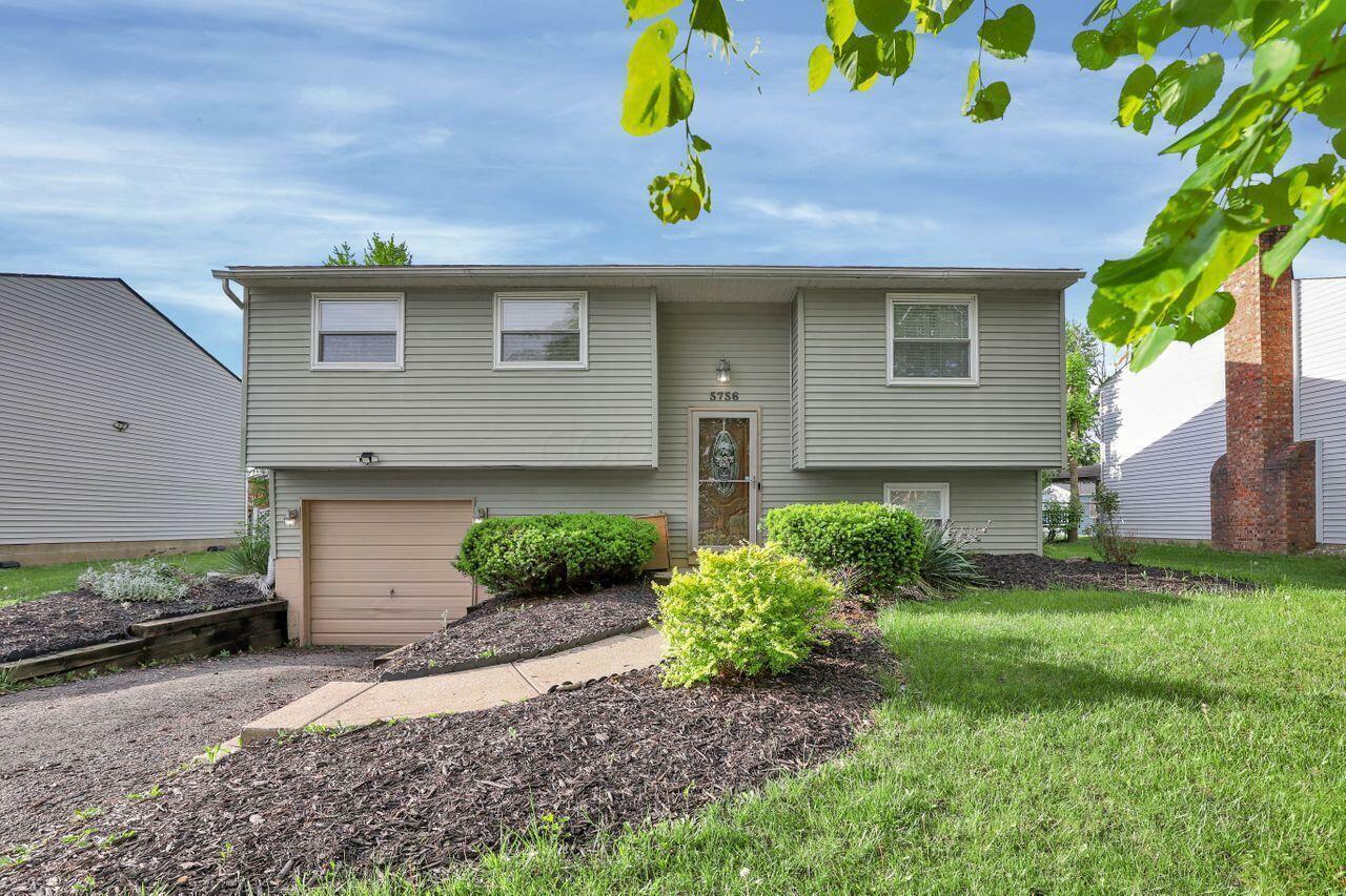 5756 Saffron Avenue  Galloway OH 43119 photo