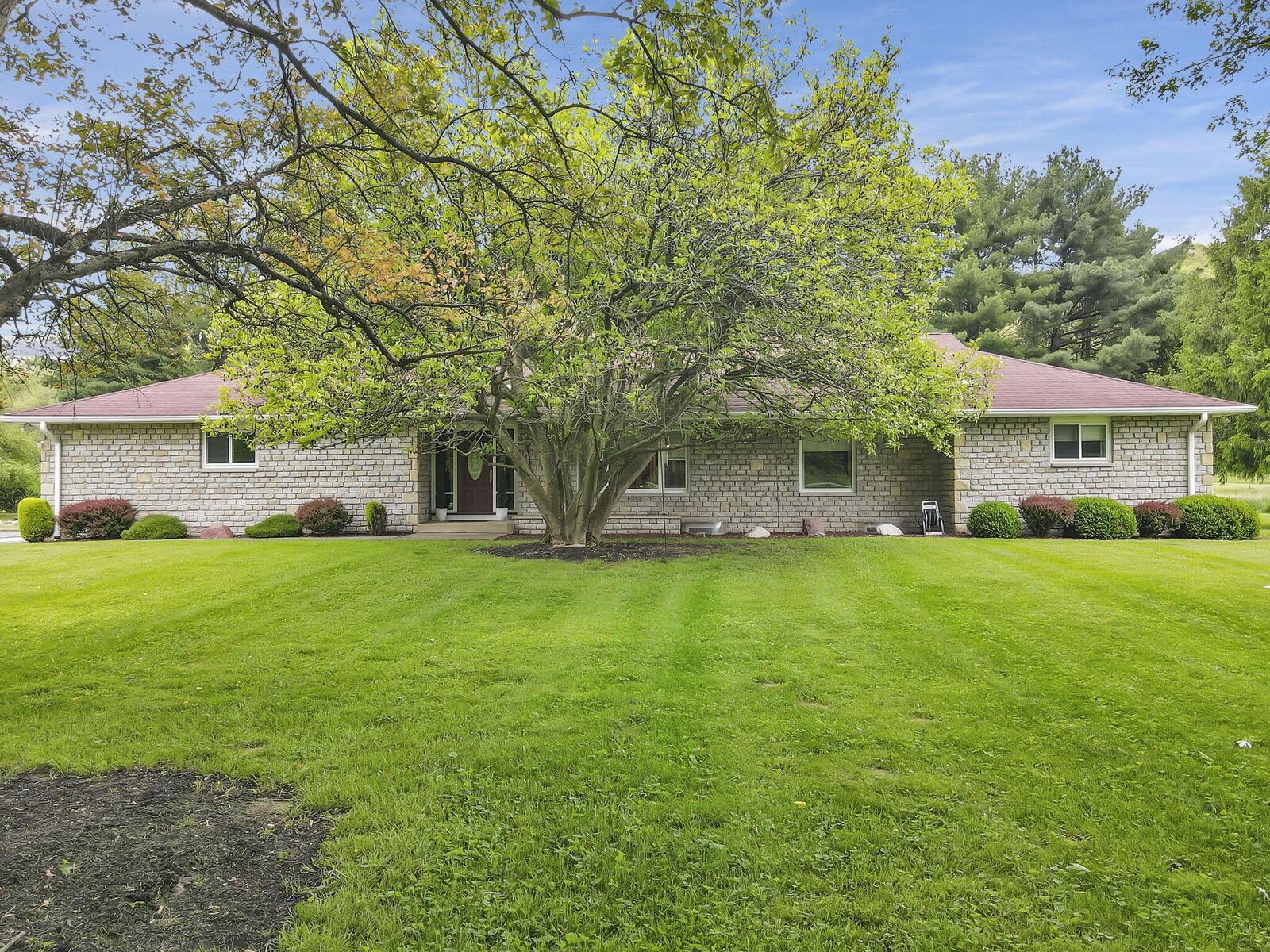 Property Photo: 36718 Hocking Drive OH 43138