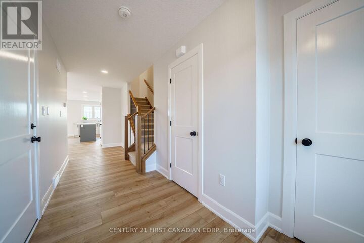 Photo de la propriété: 27 Postma Crescent ON N0M 1A0