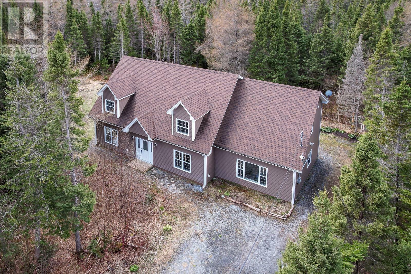 4 Aspen Court  Humber Village NL A2H 2N2 photo