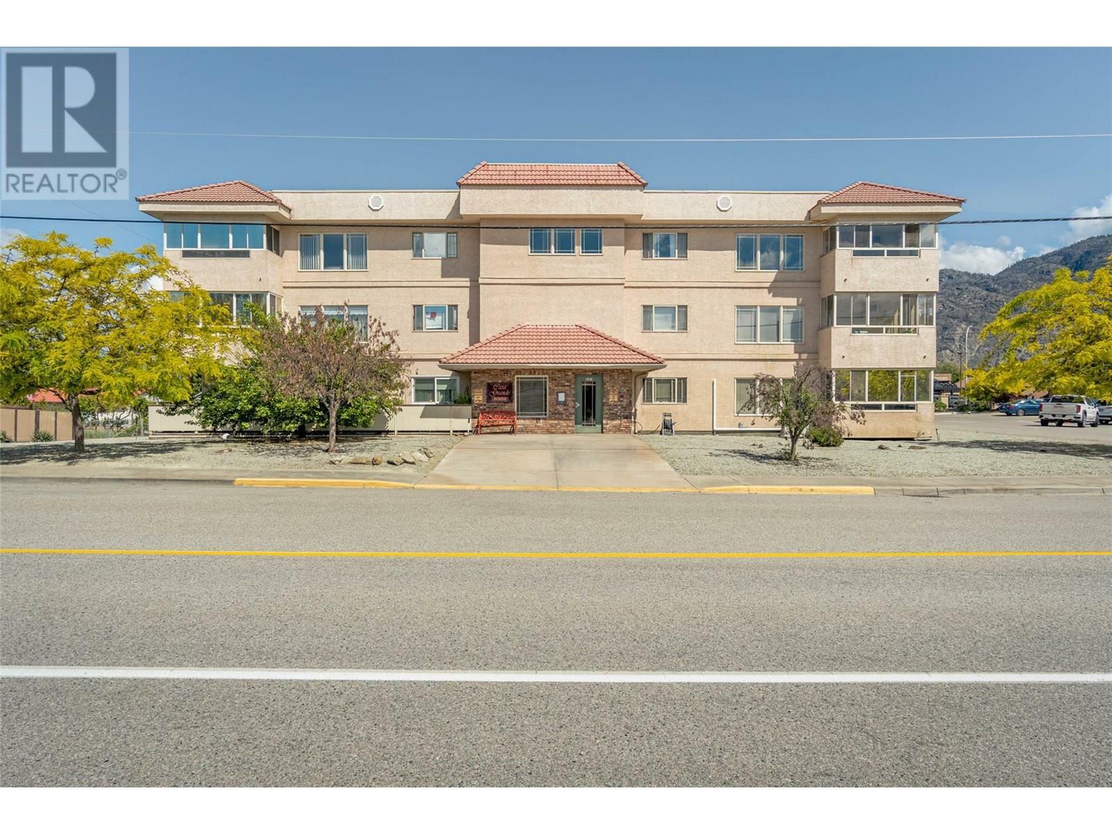 Property Photo: 8302 68th Avenue 303 BC V0H 1V6