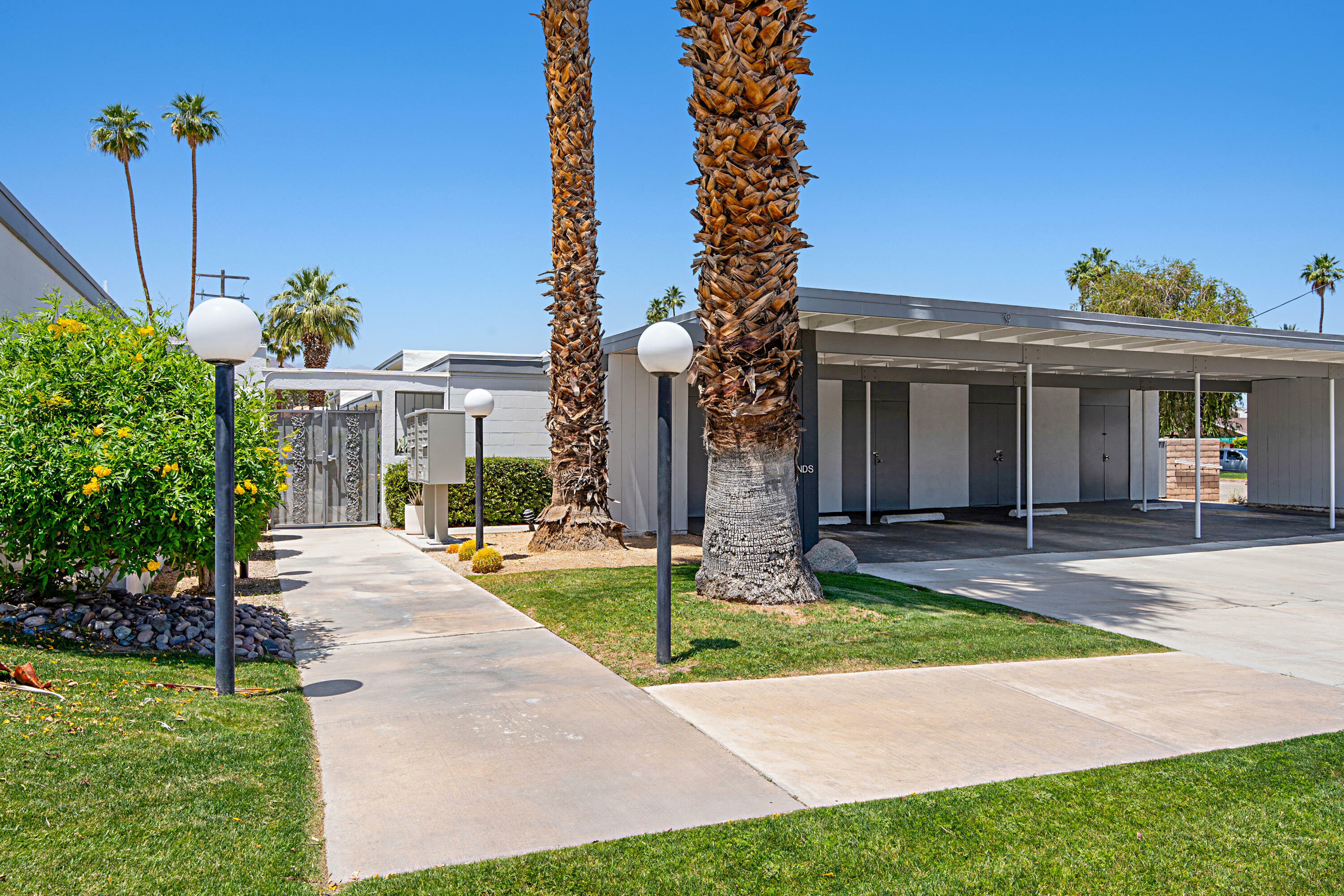 Property Photo:  45301 Deep Canyon Road 21  CA 92260 