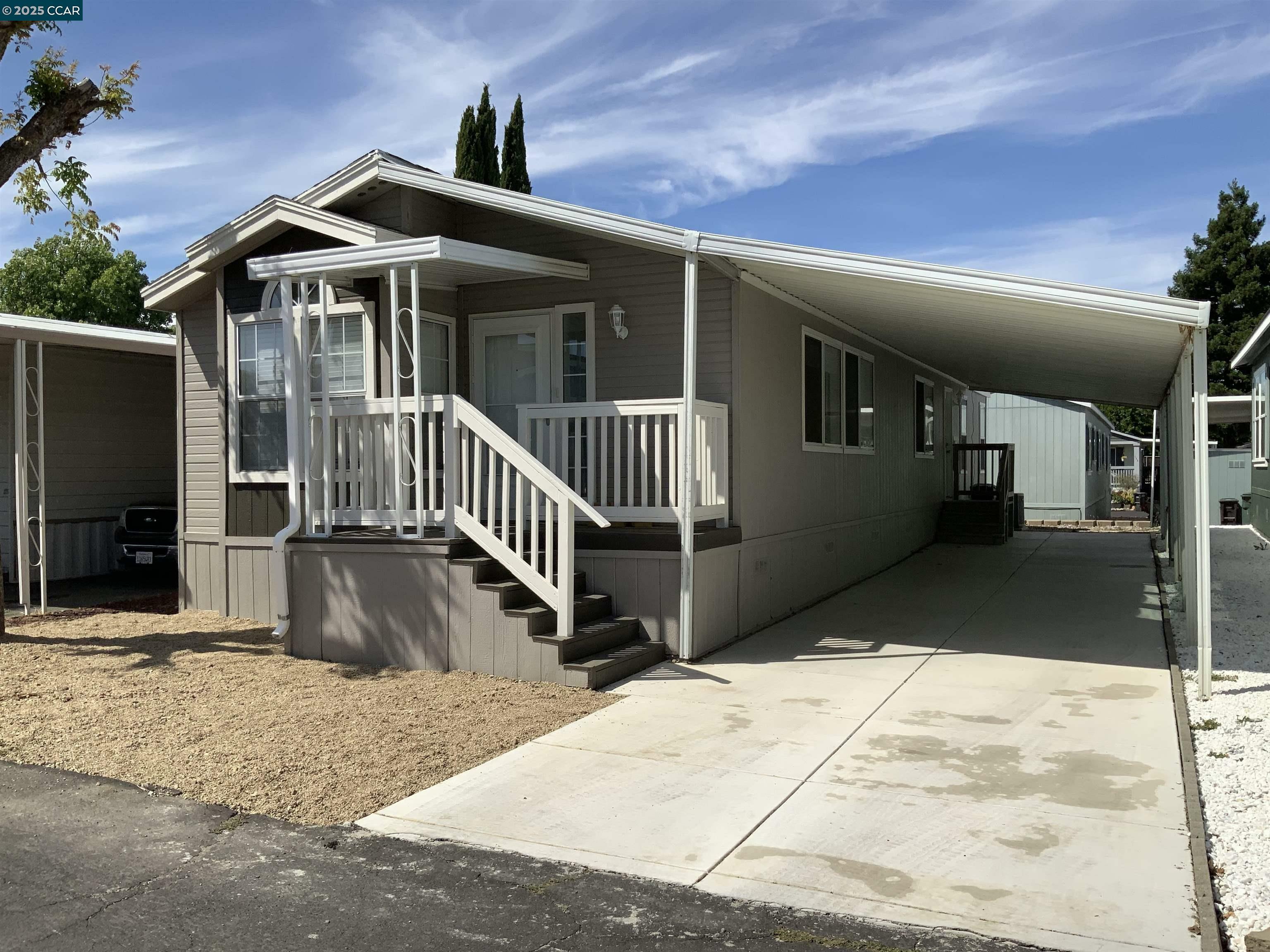 Property Photo: 170 Sunset Way CA 94565