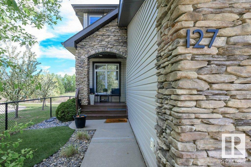 Property Photo: 127 Ellington Crescent AB T8N 4B9