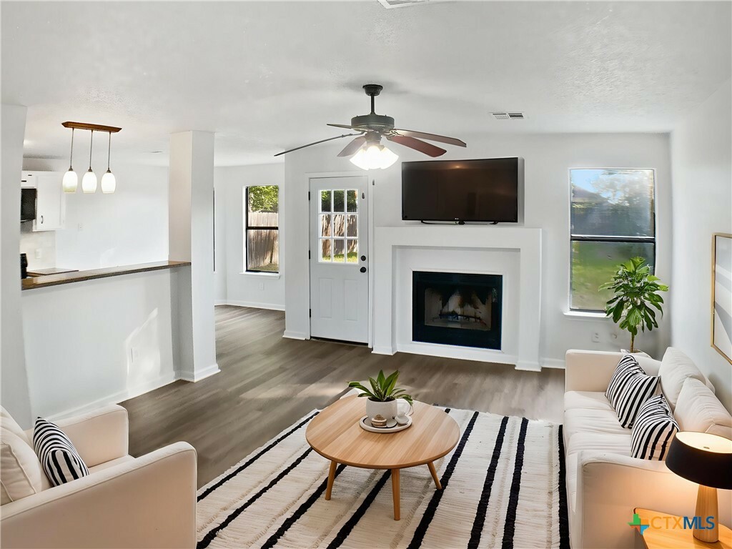 Property Photo: 1601 Waterford Drive TX 76542