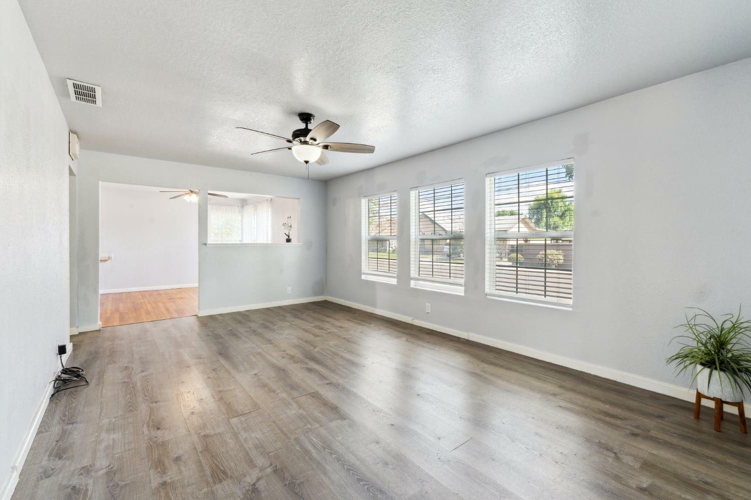 Property Photo: 1265 Mehlert Street CA 93631