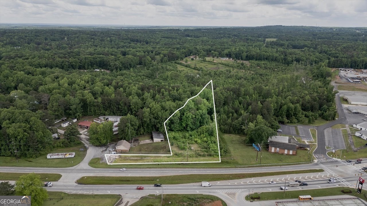 Property Photo: 1711B Bankhead Highway GA 30116