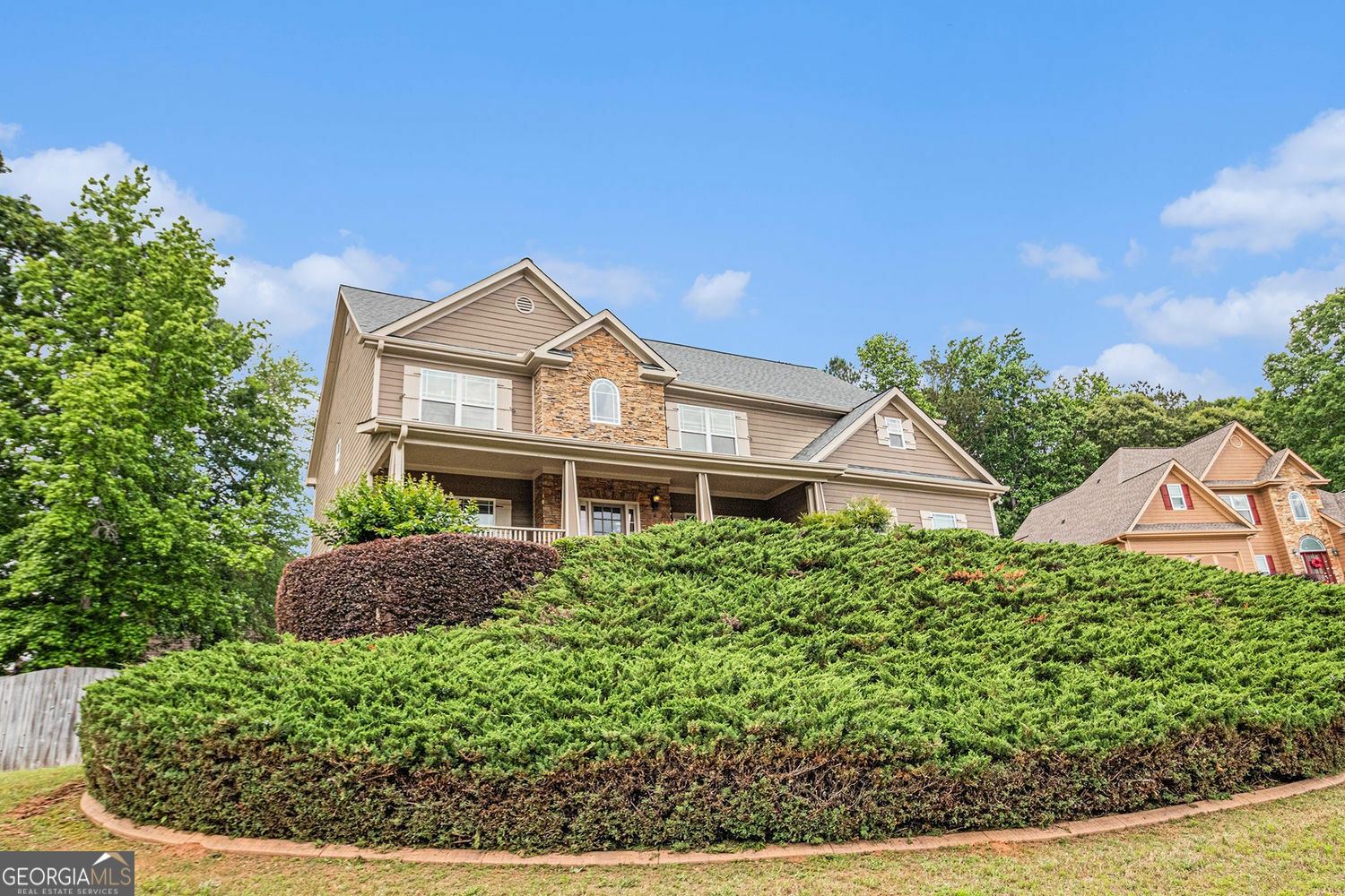 Property Photo: 6086 Willowpond Court GA 30135