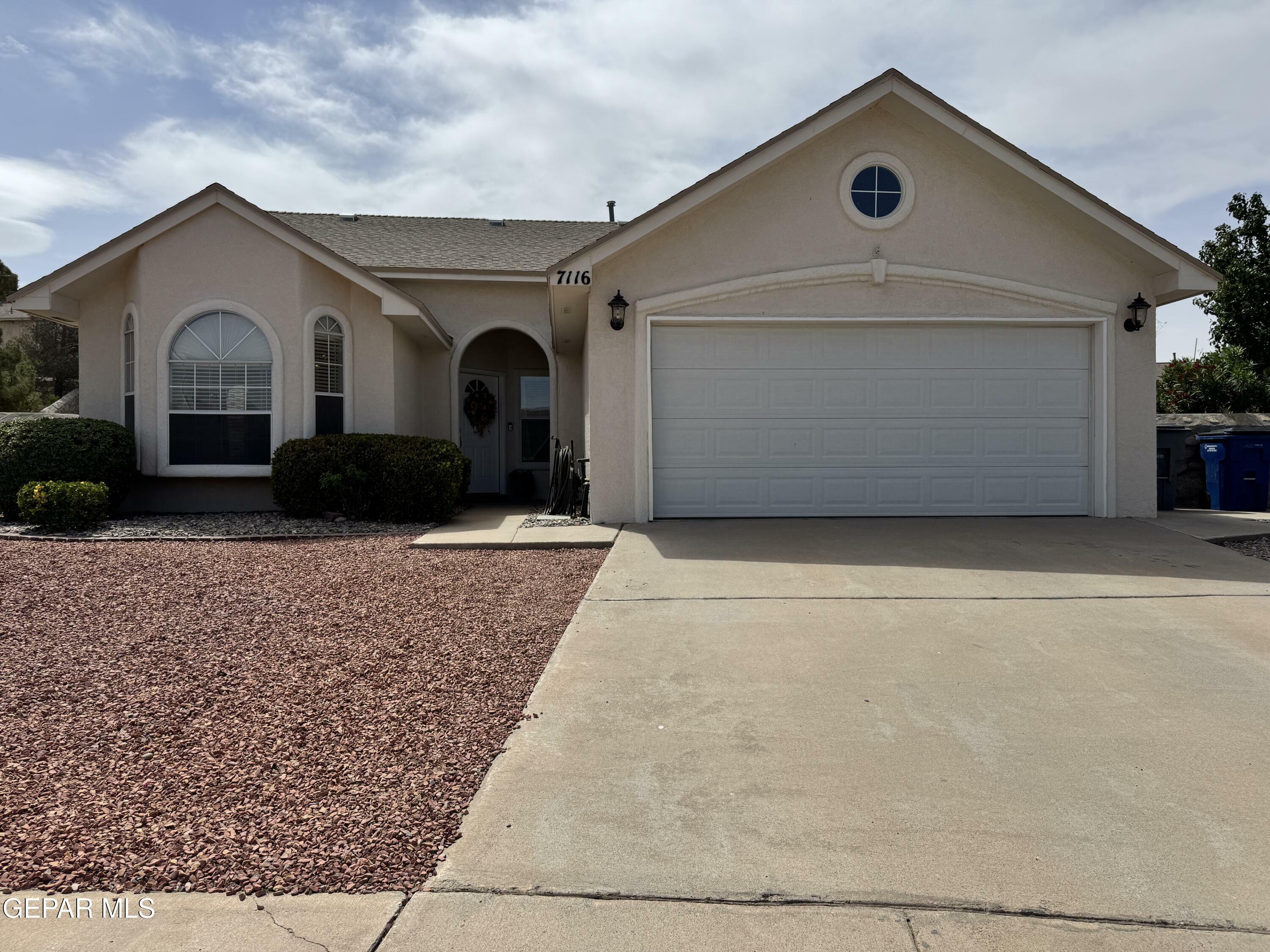 7116 Luz De Ojos Court  El Paso TX 79912 photo
