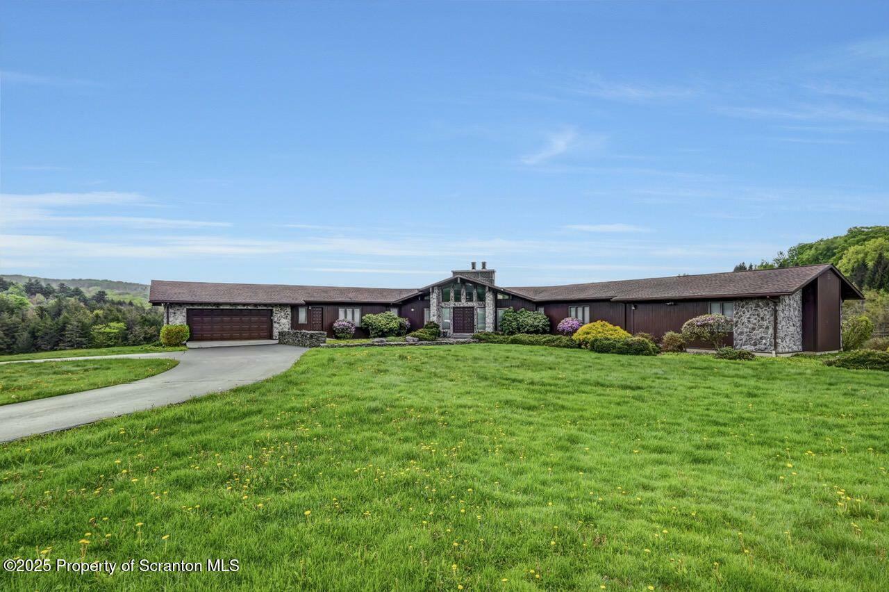 Property Photo: 106 Stark Road PA 18470