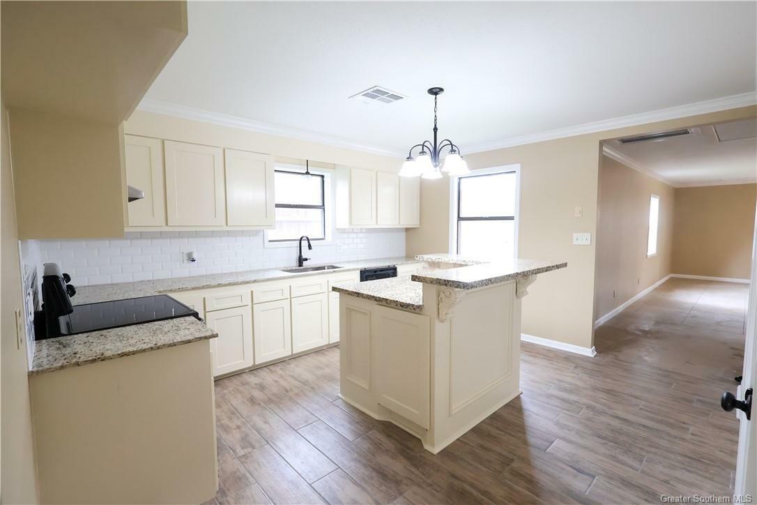 Property Photo: 4272 Holly Hill Court LA 70605