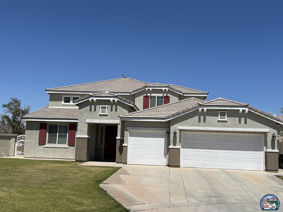 Property Photo: 3912 Paul Robinson Ct CA 92243