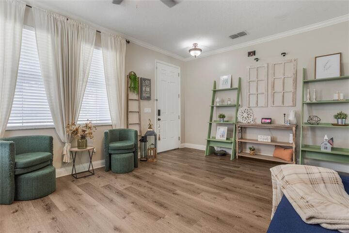 Property Photo: 1033 N Jacks Lake Road FL 34711