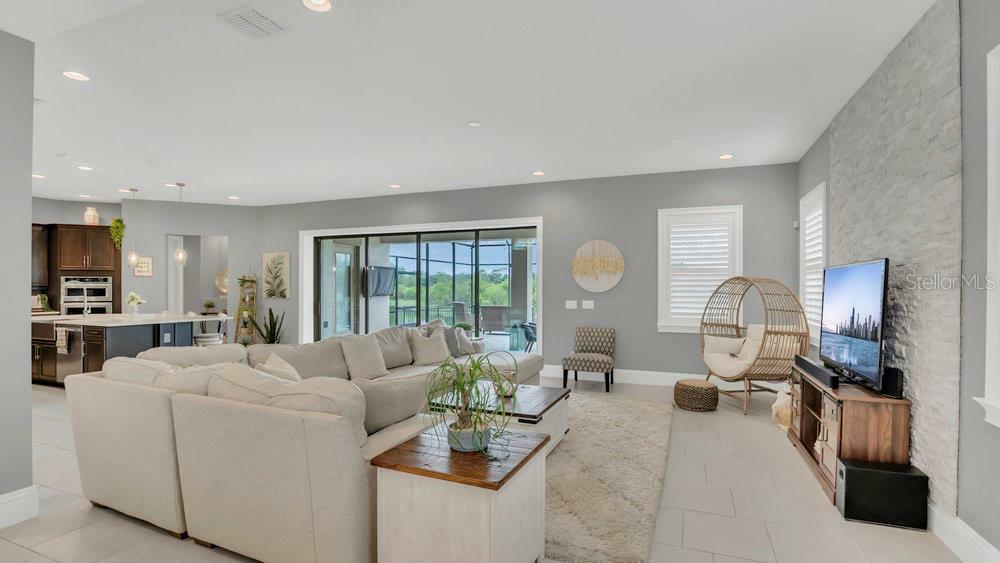 Property Photo: 13125 Alderley Drive FL 32832