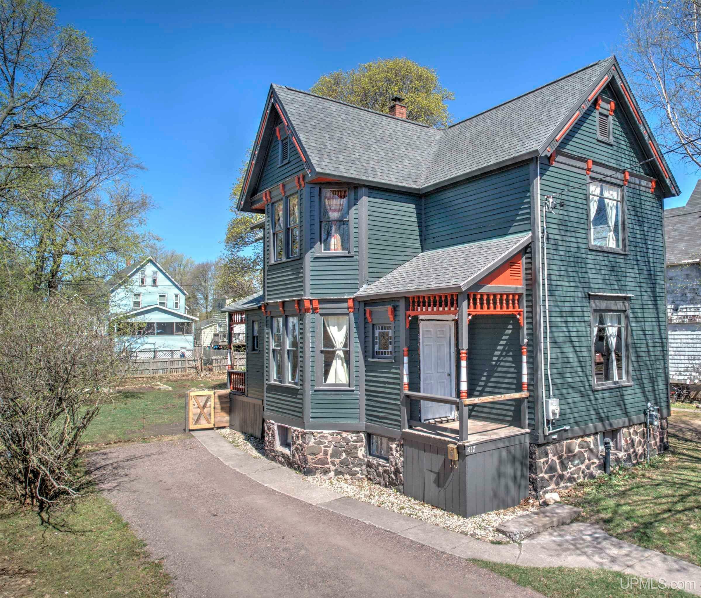 417 Tamarack Street  Laurium MI 49913 photo