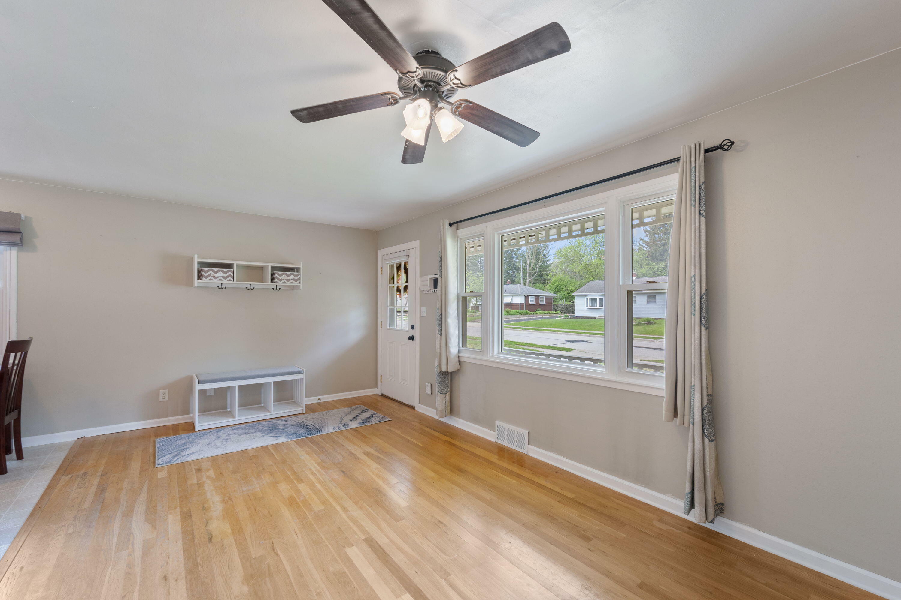 Property Photo: 118 N Highland Ave WI 53092