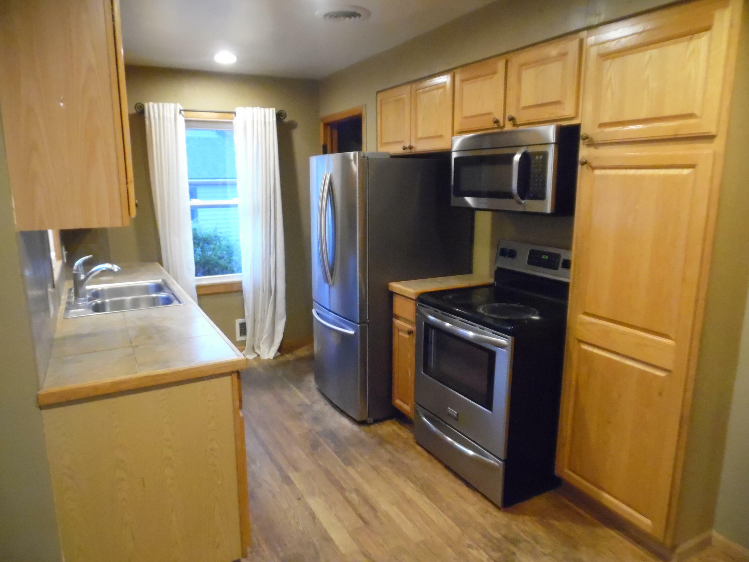 Property Photo: 614 Allcott Street MI 49068