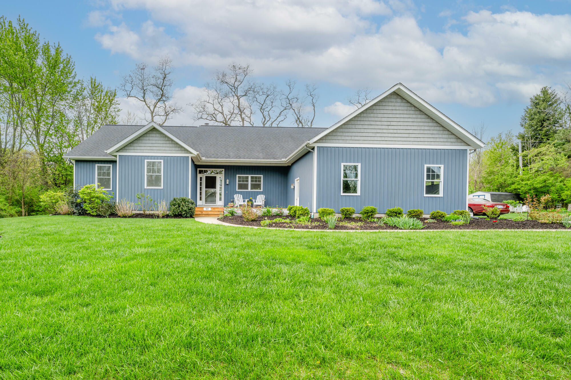 Property Photo: 507 A Avenue MI 49090