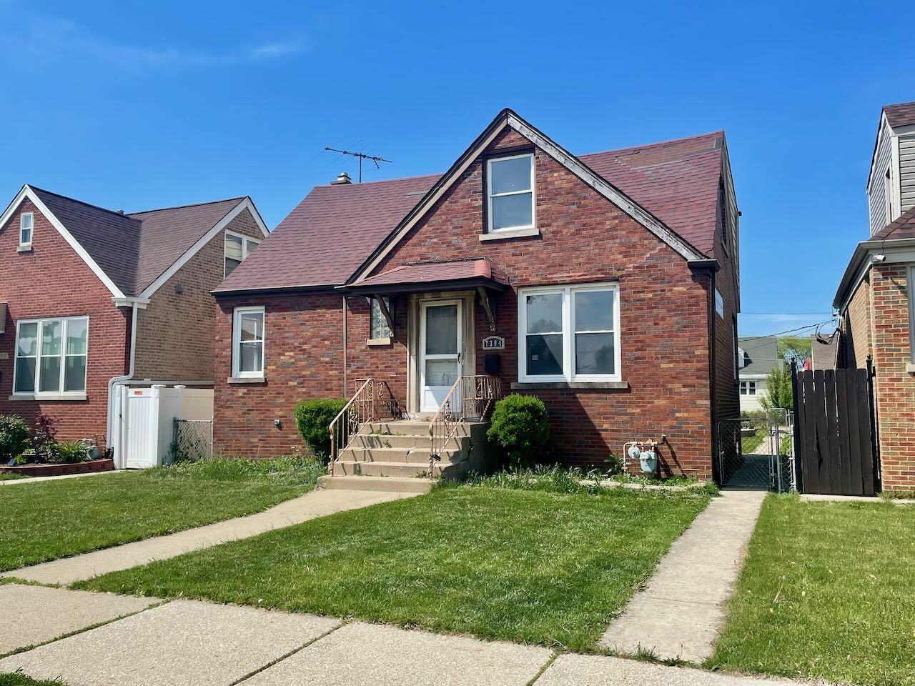 Property Photo: 7304 W 57th Street IL 60501