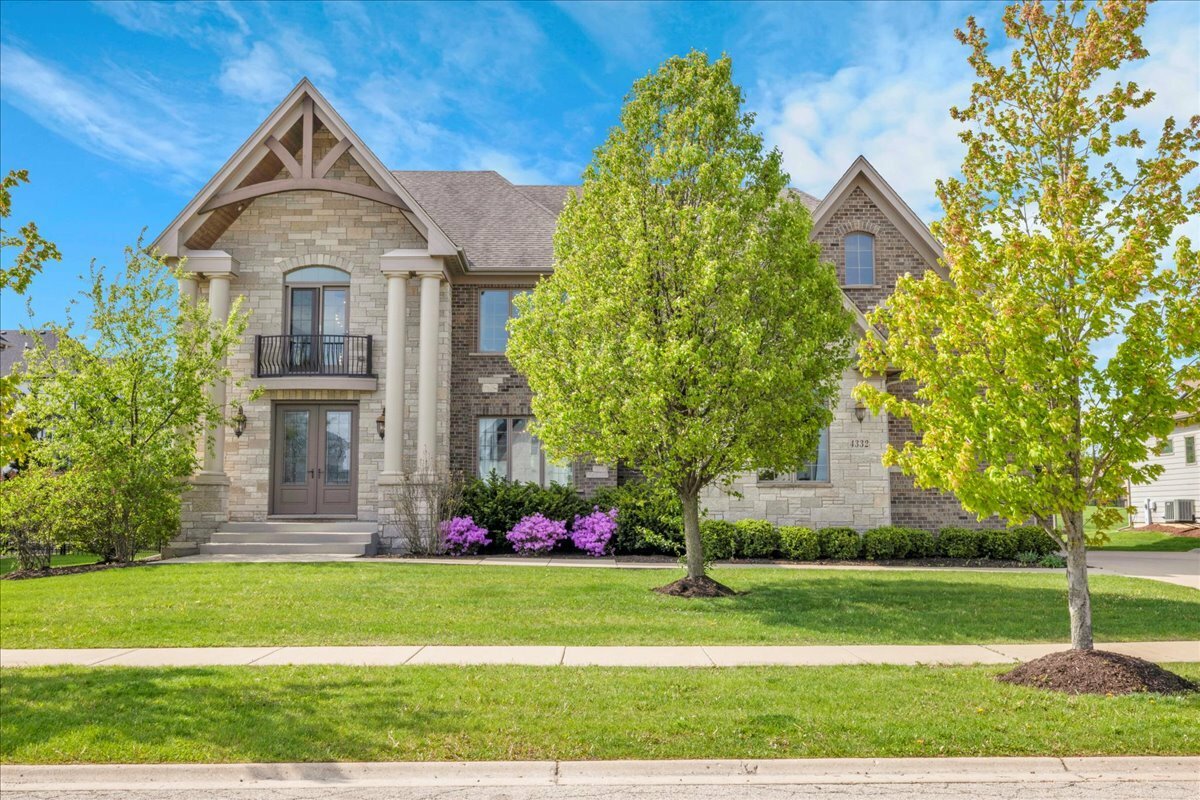4332 Winterberry Avenue  Naperville IL 60564 photo