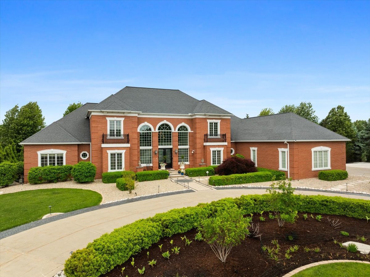 Property Photo: 12 Worthington Court IL 61704