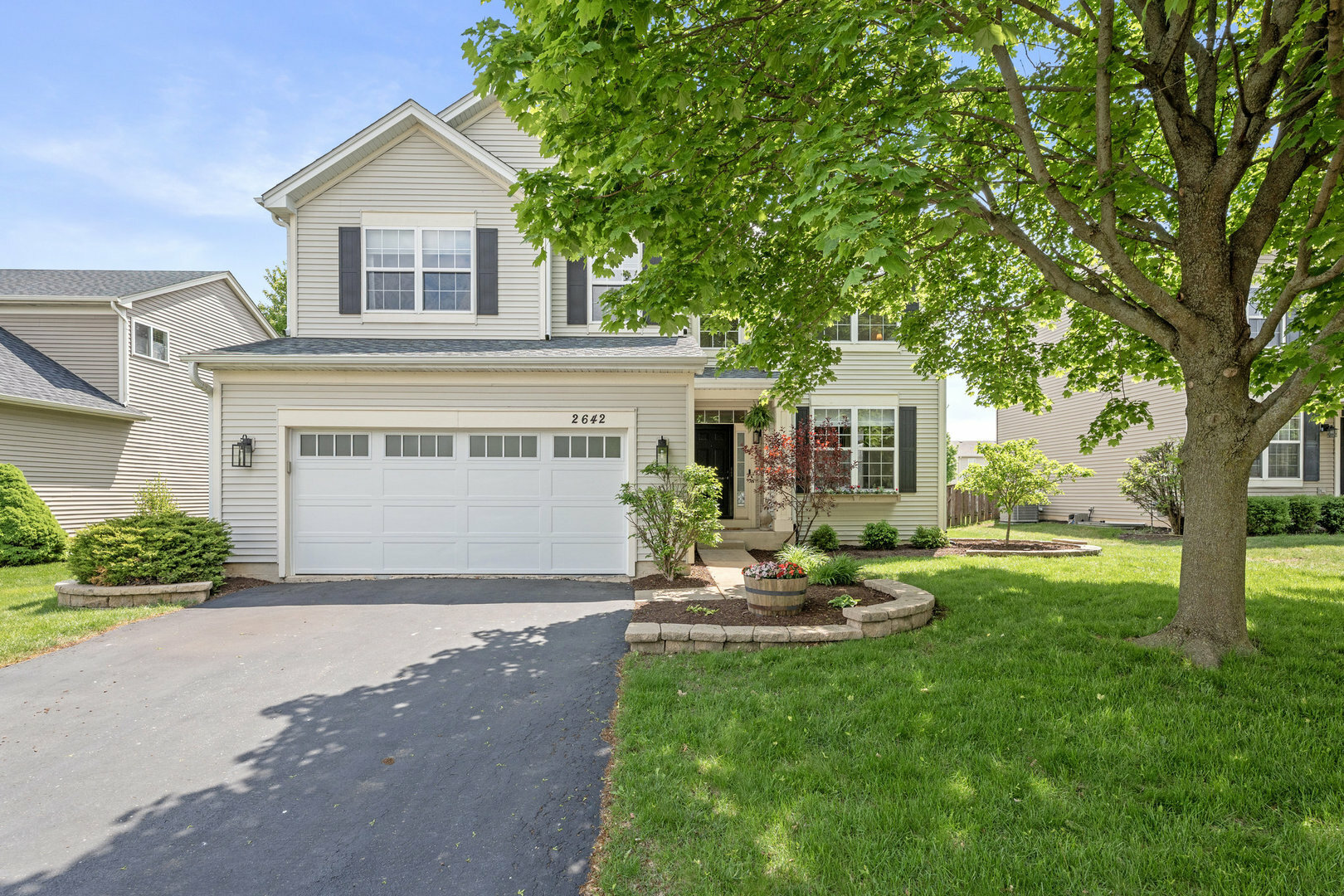 2642 Lundquist Drive  Aurora IL 60503 photo