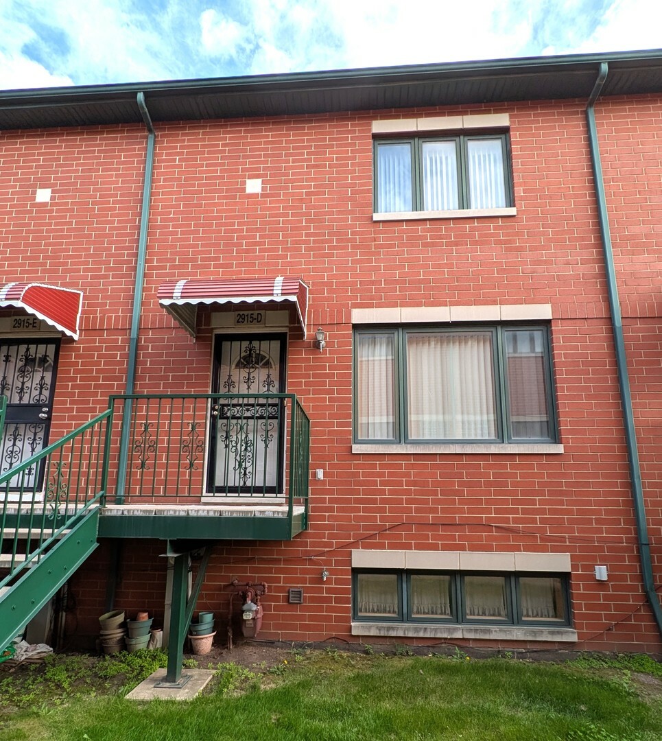 Property Photo: 2915 S Halsted Street D IL 60608