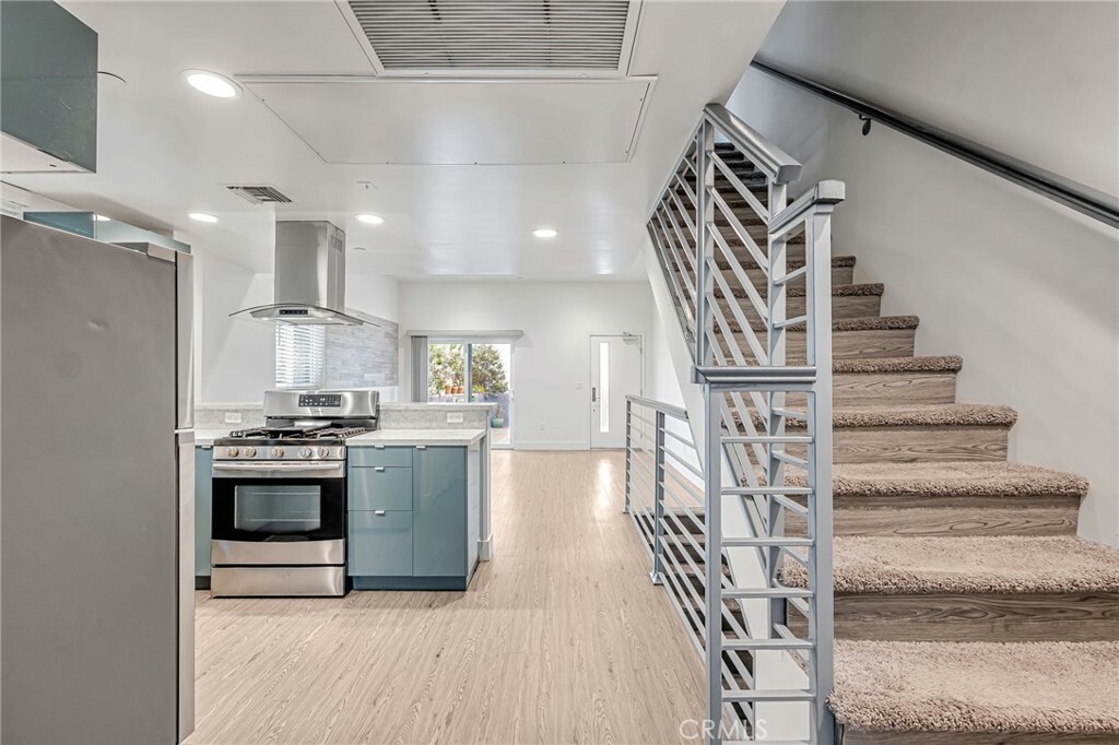Property Photo: 4461 Tujunga Avenue 101 CA 91602
