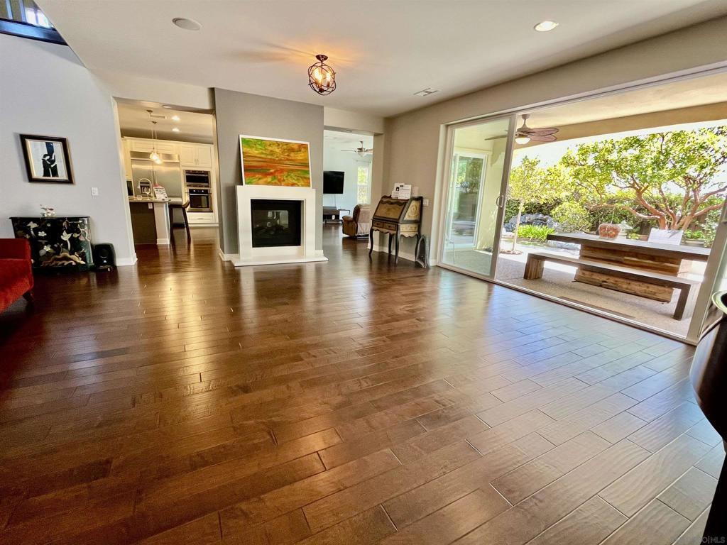 Property Photo: 3437 Corte Altura CA 92009