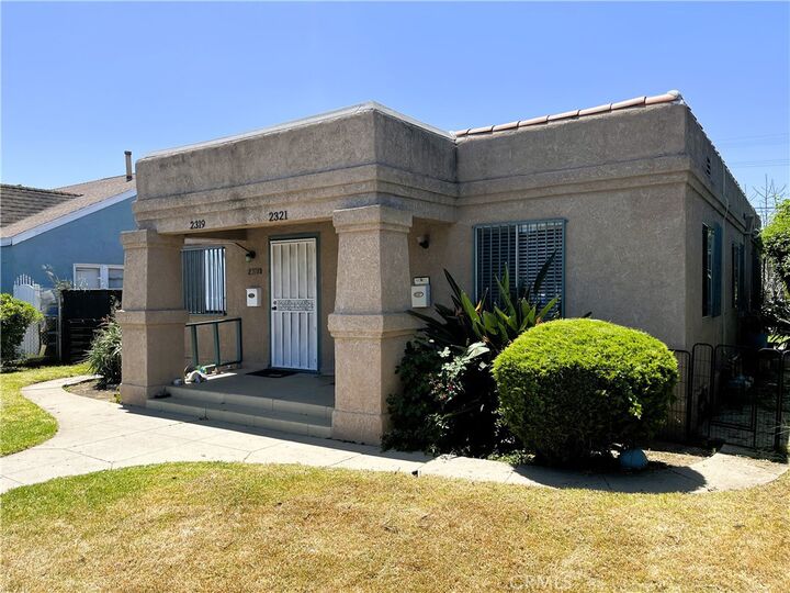 Property Photo: 2319 Olive Ave CA 90806