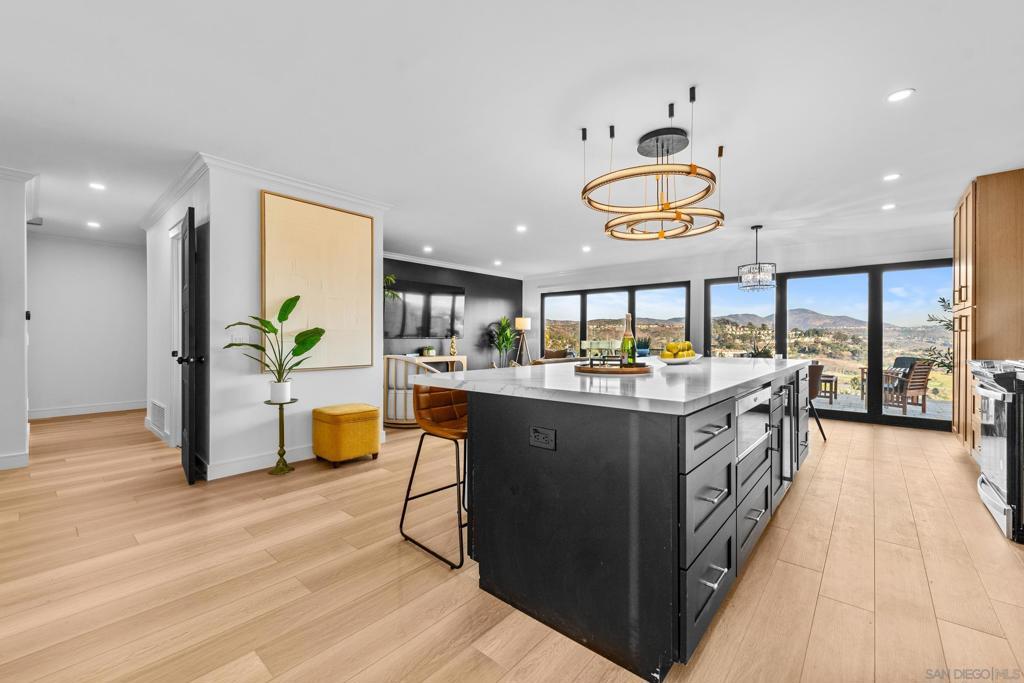 Property Photo:  4505 La Cuenta Dr  CA 92124 