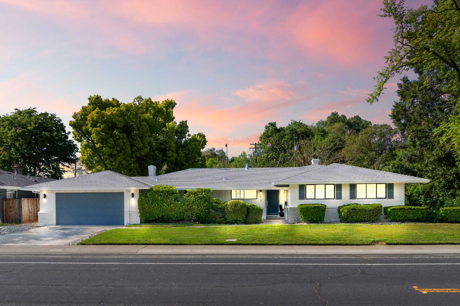 6612 13th Street  Sacramento CA 95831 photo
