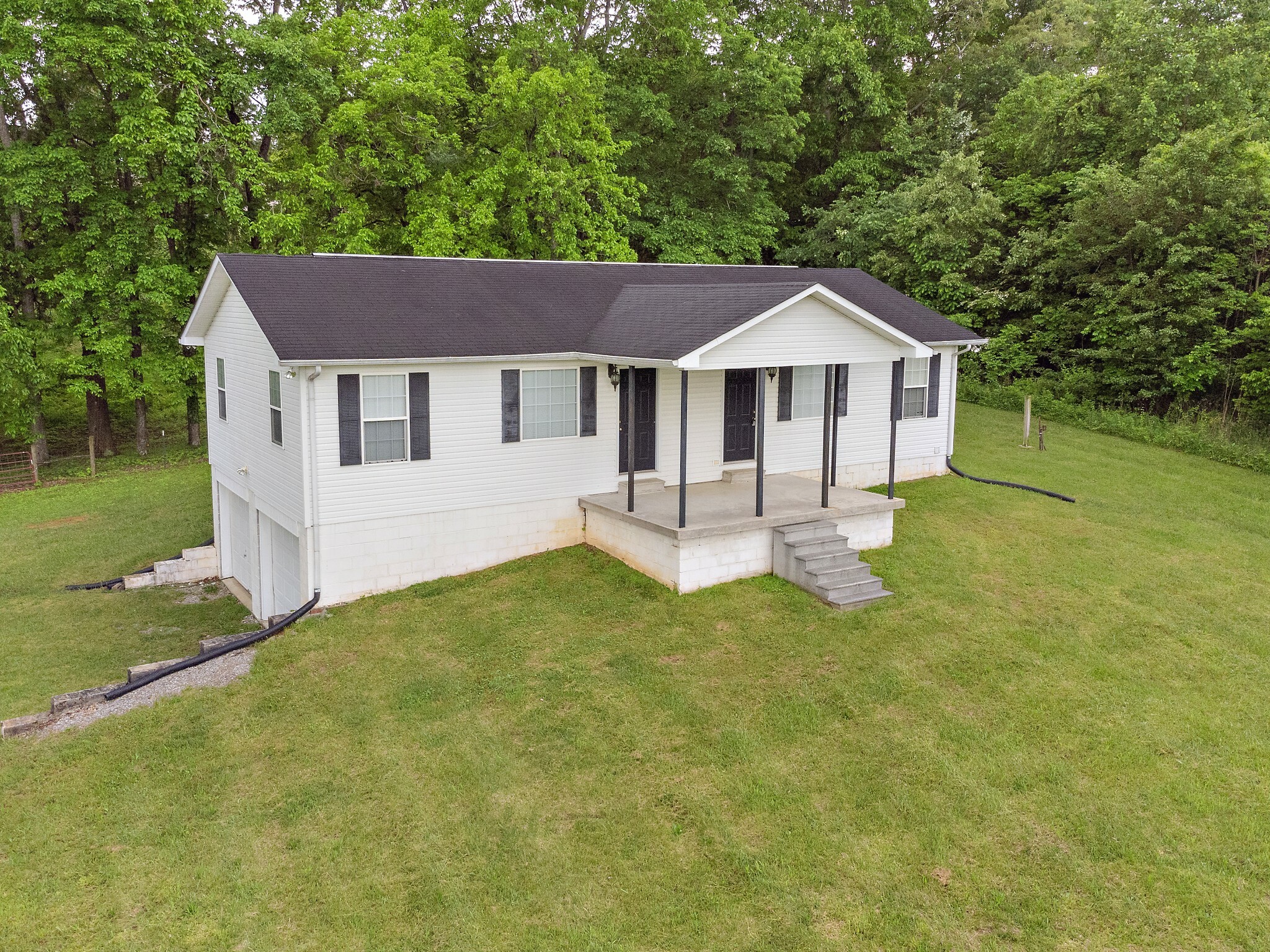 Property Photo: 1368 Pleasant Hill Rd TN 37352