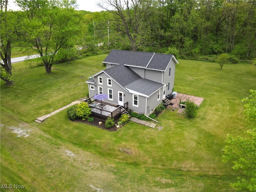 Property Photo: 436 State Route 14 OH 44411