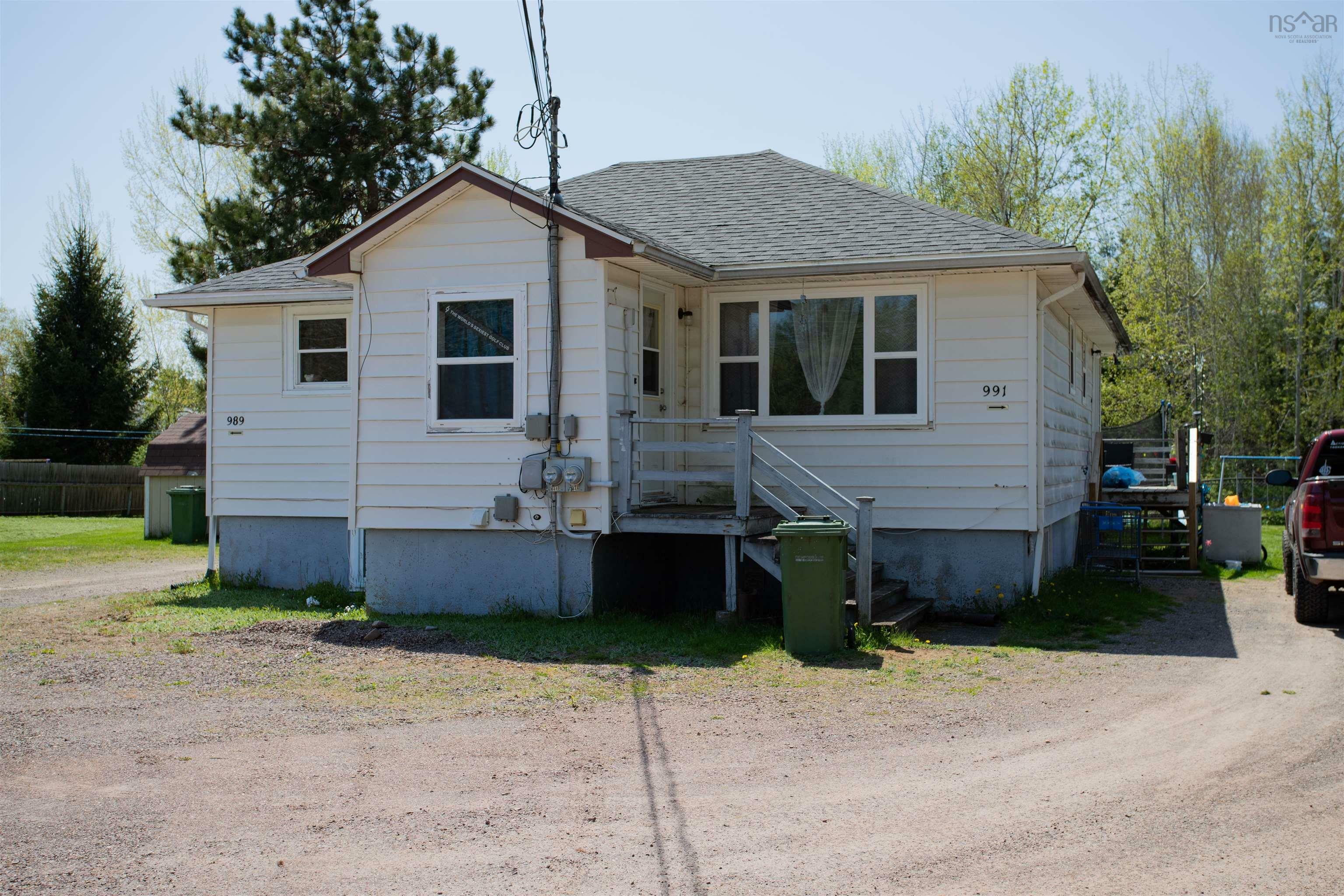 Property Photo: 989-991 Glasgow Avenue NS B0P 1R0