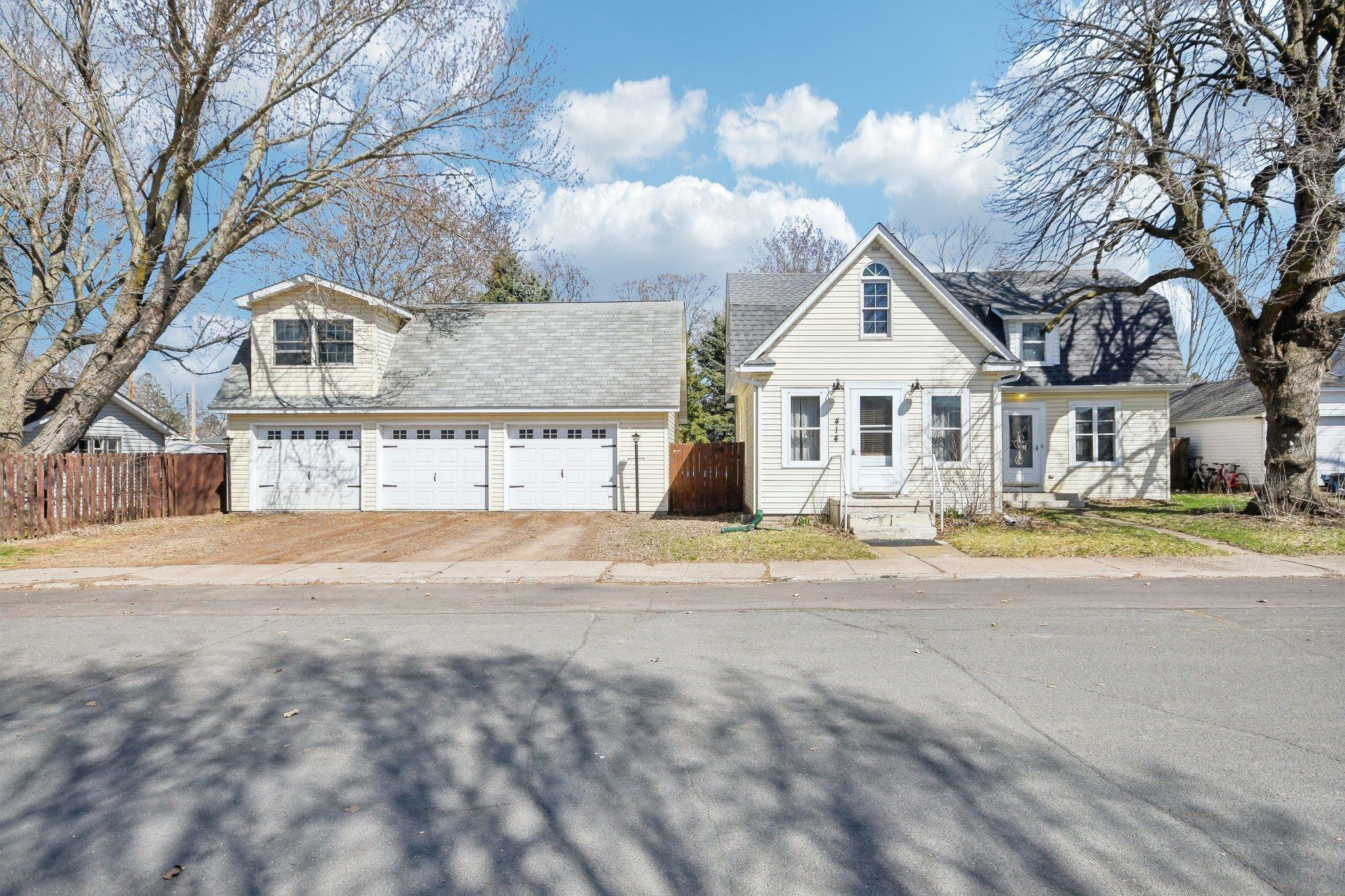 Property Photo: 414 Wisconsin Avenue WI 54824