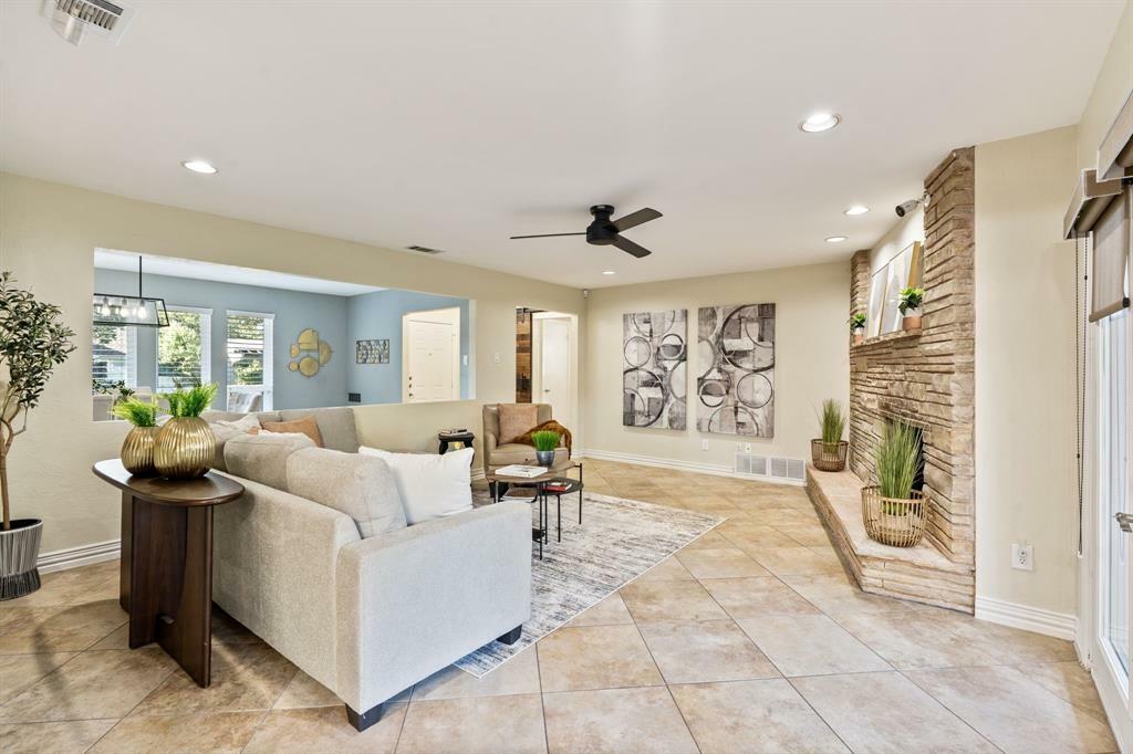 Property Photo: 3644 Courtdale Drive TX 75234