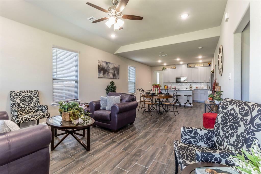 Property Photo: 626 Ruthye Lane TX 76258