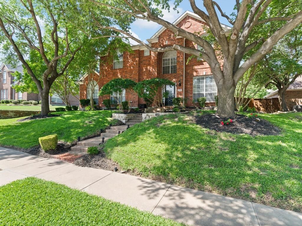 Property Photo:  2105 Indian Trail  TX 75088 